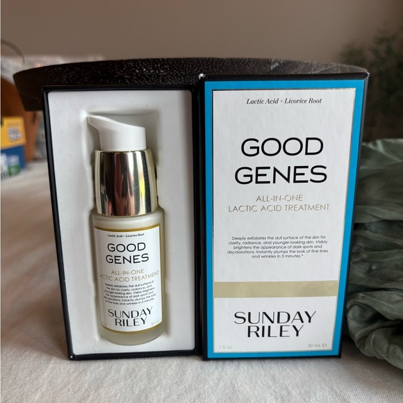 Sunday Riley Good Genes All-In-One Lactic Acid Treatment 1 fl oz • Exfoliate - Picture 1 of 12